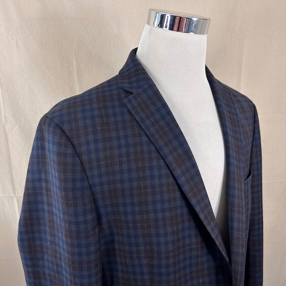 Tommy Hilfiger 46R Sport Wool Blend Blue Plaid Two Button Double Vented Formal